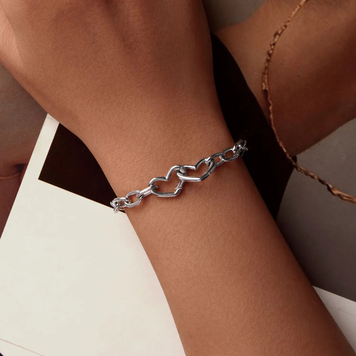 Pangama Jewelry Double Heart Link Chain Bracelet