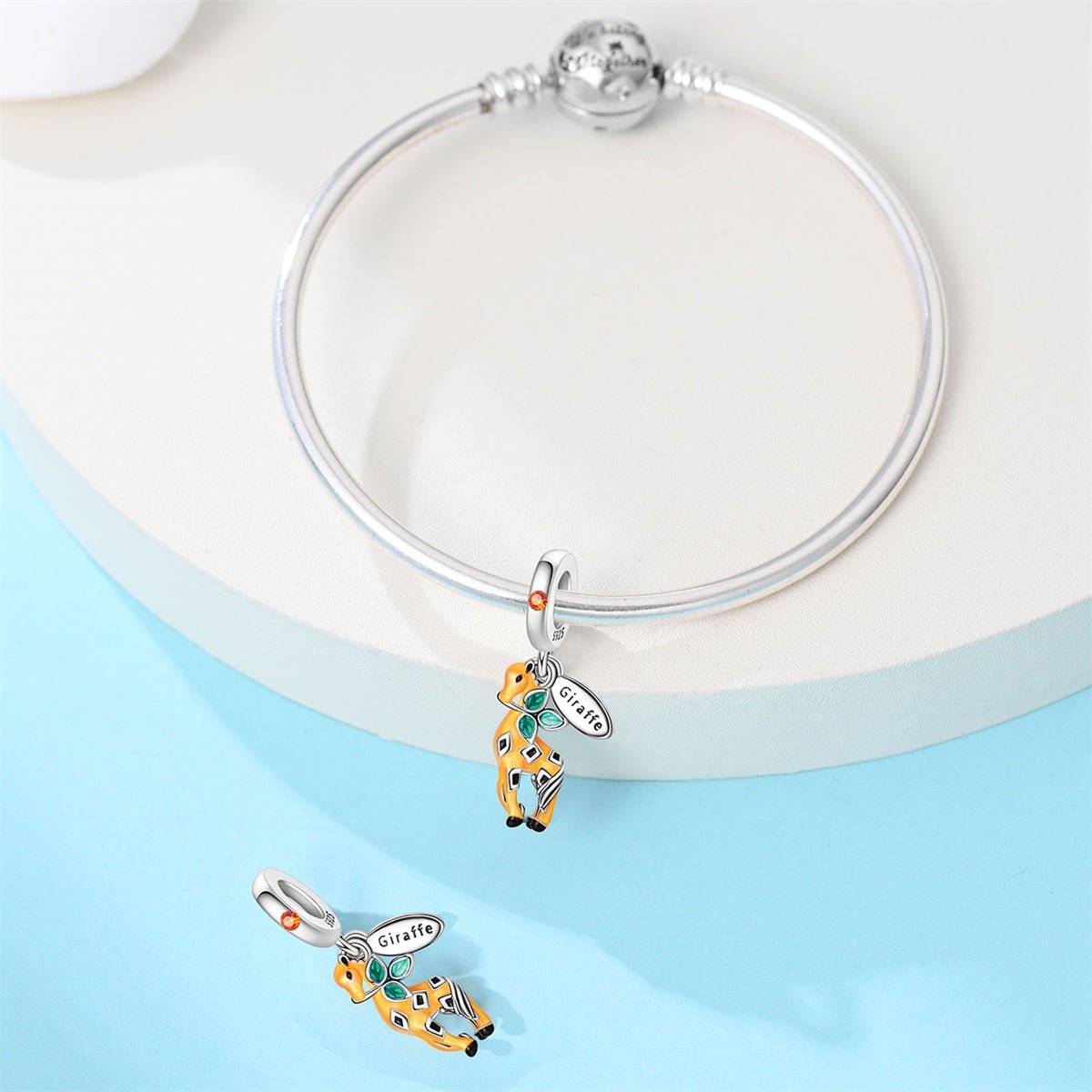 Pangama Jewelry Giraffe with Leaves Dangle Charm