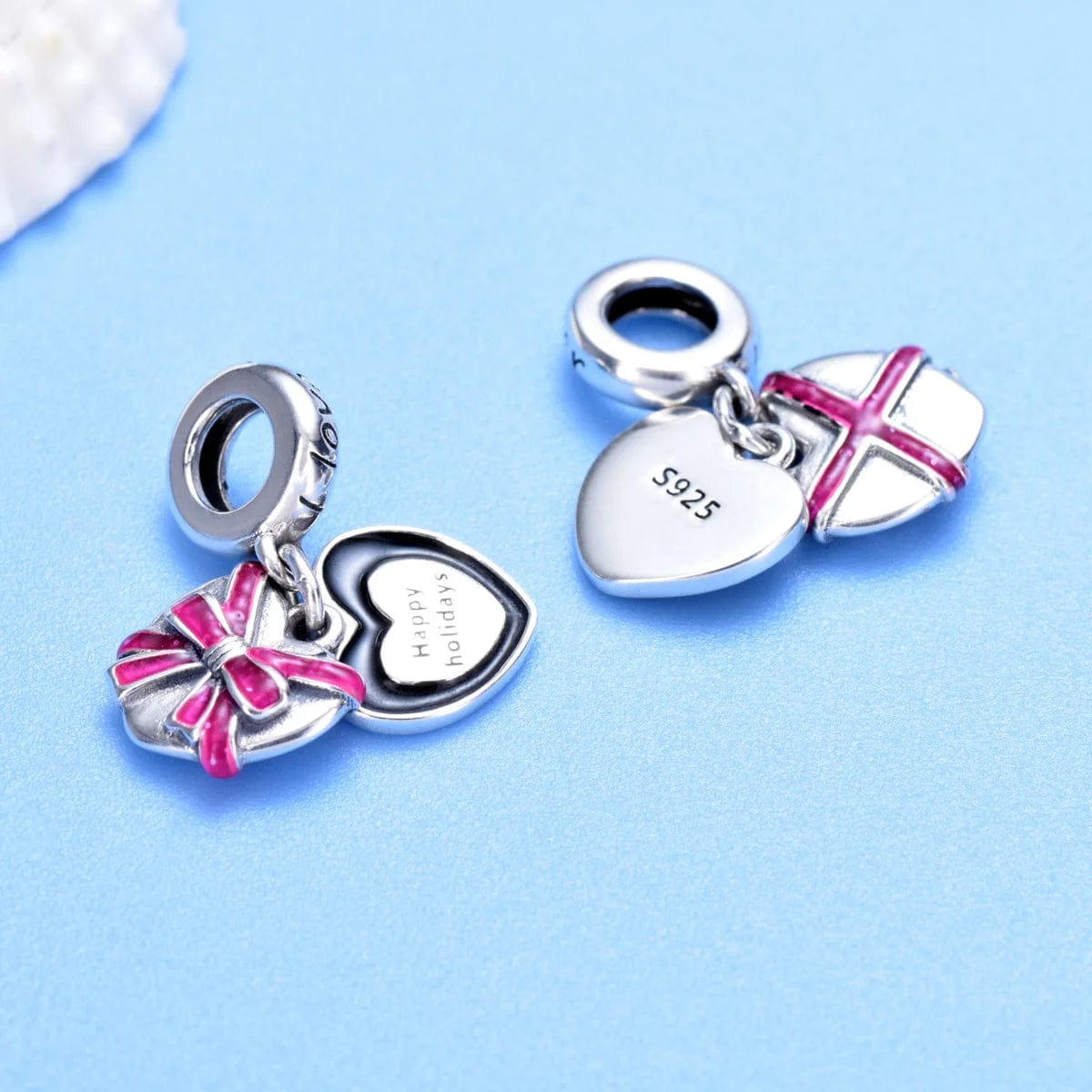 Pangama Jewelry Heart Gift Box with Pink Ribbon Holiday Dangle Charm