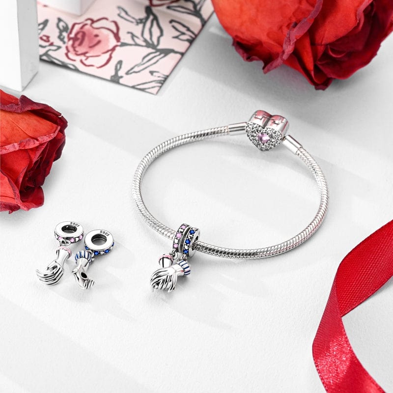 Pangama Jewelry Linked Hands of Love Charm