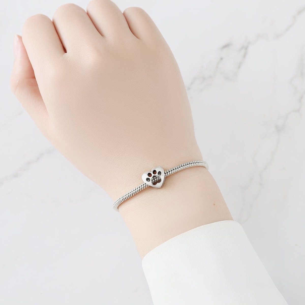 Pangama Jewelry Openwork Paw Print Charm