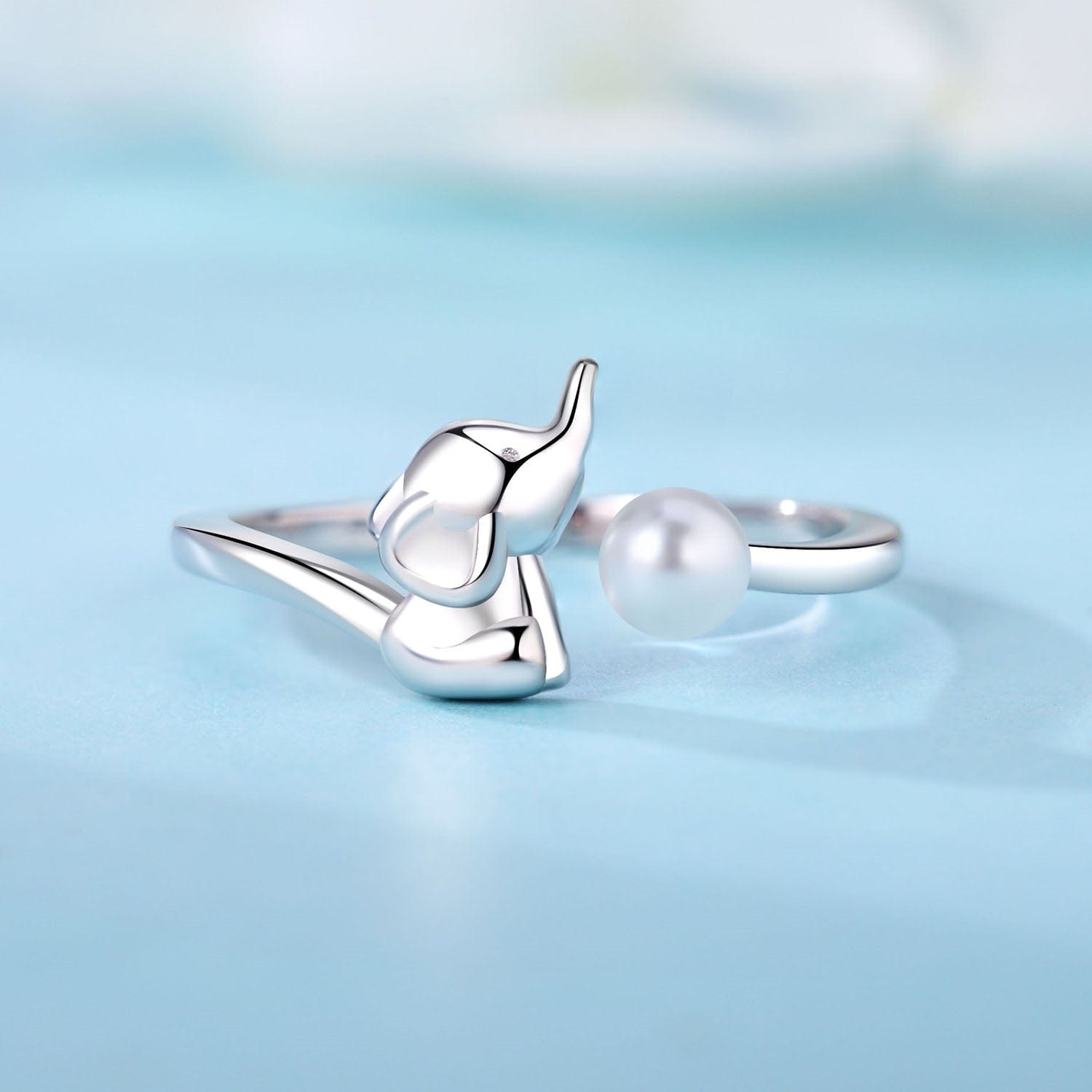 Pangama Jewelry Pearl Bow Ring with Delicate Knot Design