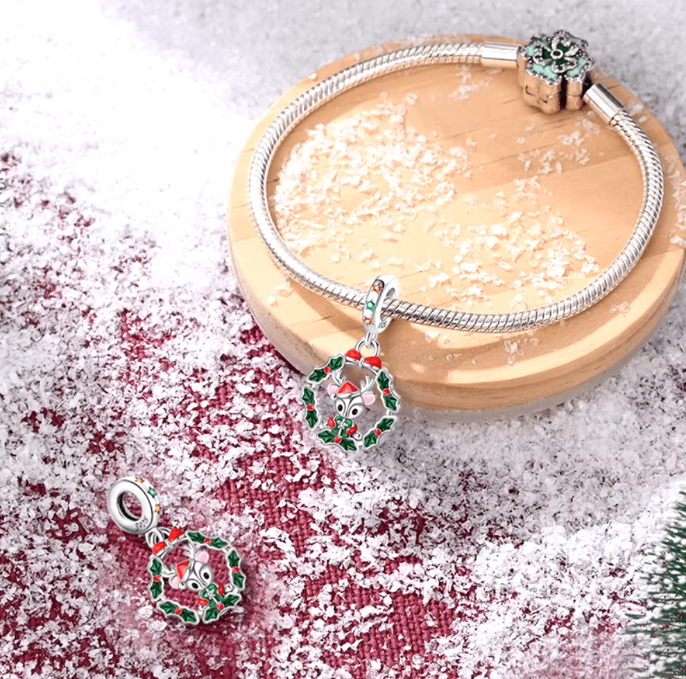 Pangama Jewelry Reindeer Holiday Wreath Charm