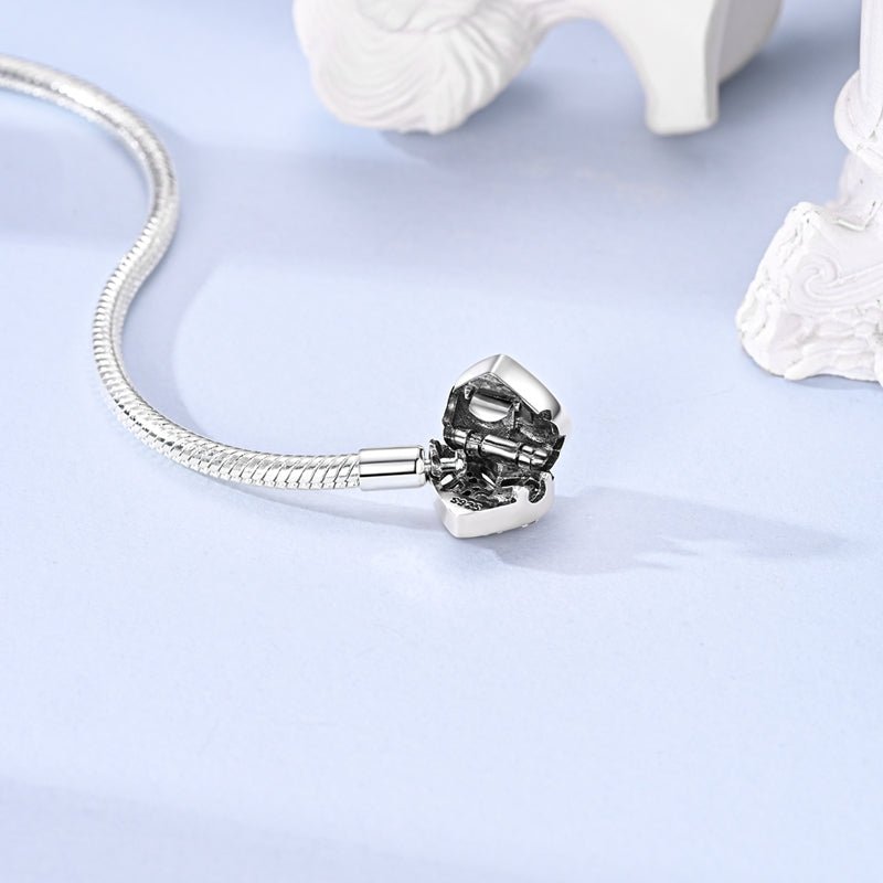 Pangama Jewelry Sparkling Heart Clasp Snake Chain Bracelet