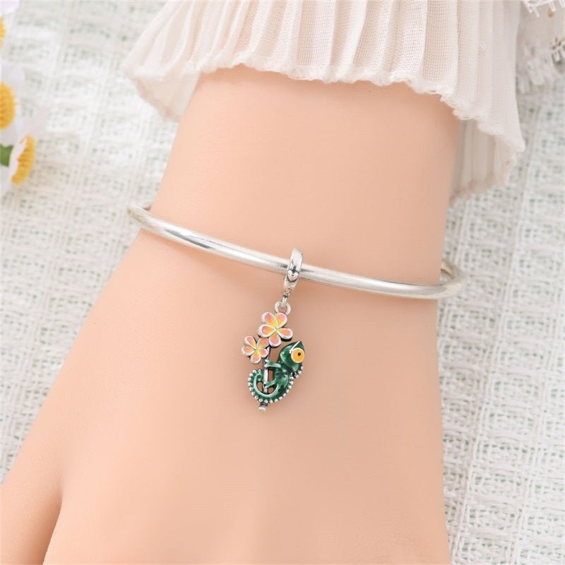 Pangama Jewelry Temperature - Changing Chameleon & Flower Dangle Charm