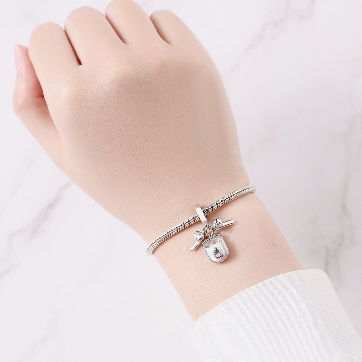 Pangama Jewelry Wireless Earbuds & Charging Case Charm