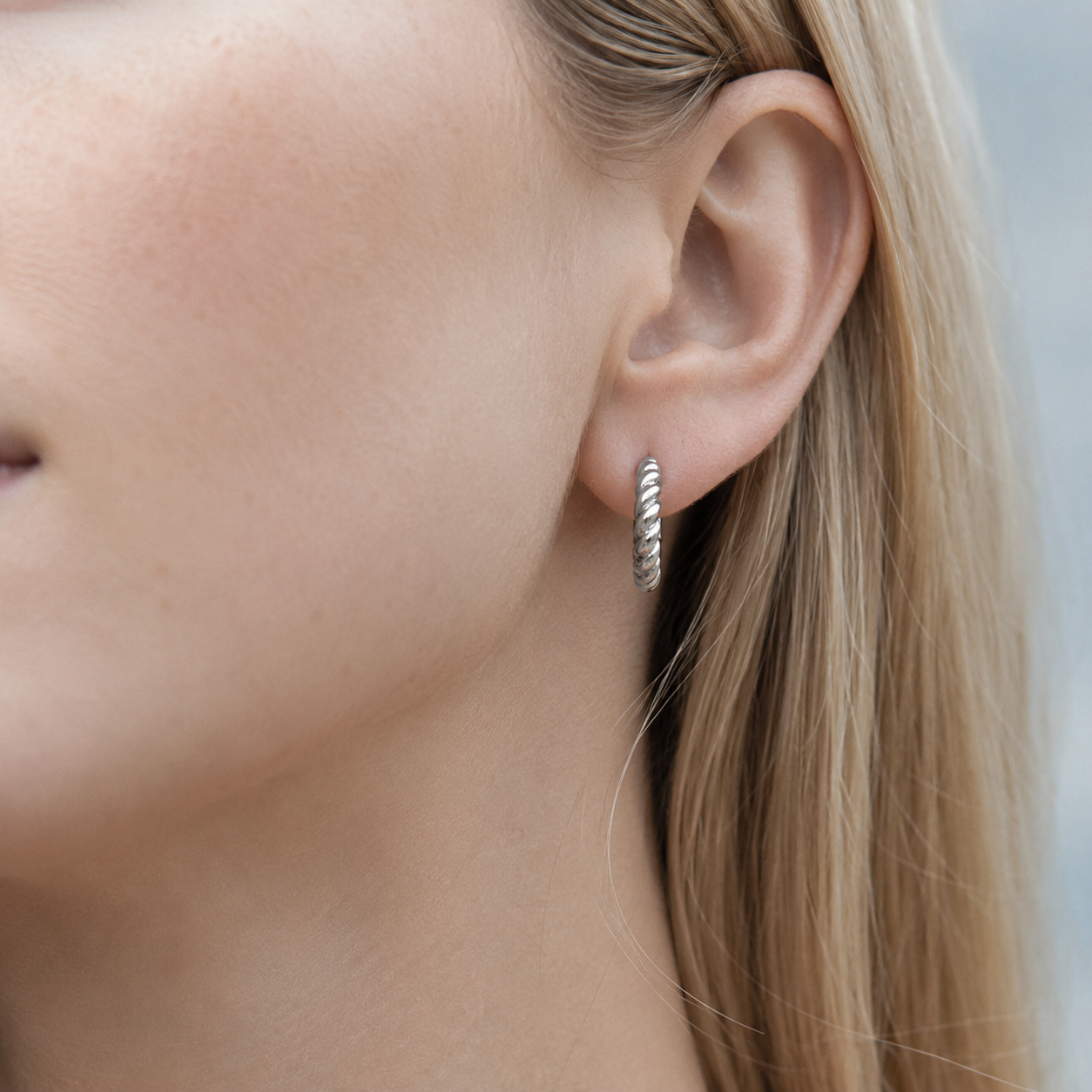 Nerina Hoop Earrings