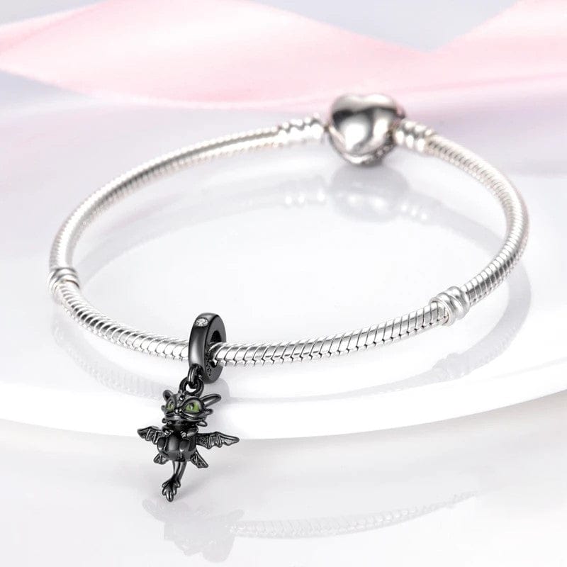 Charm colgante negro de Furia Nocturna