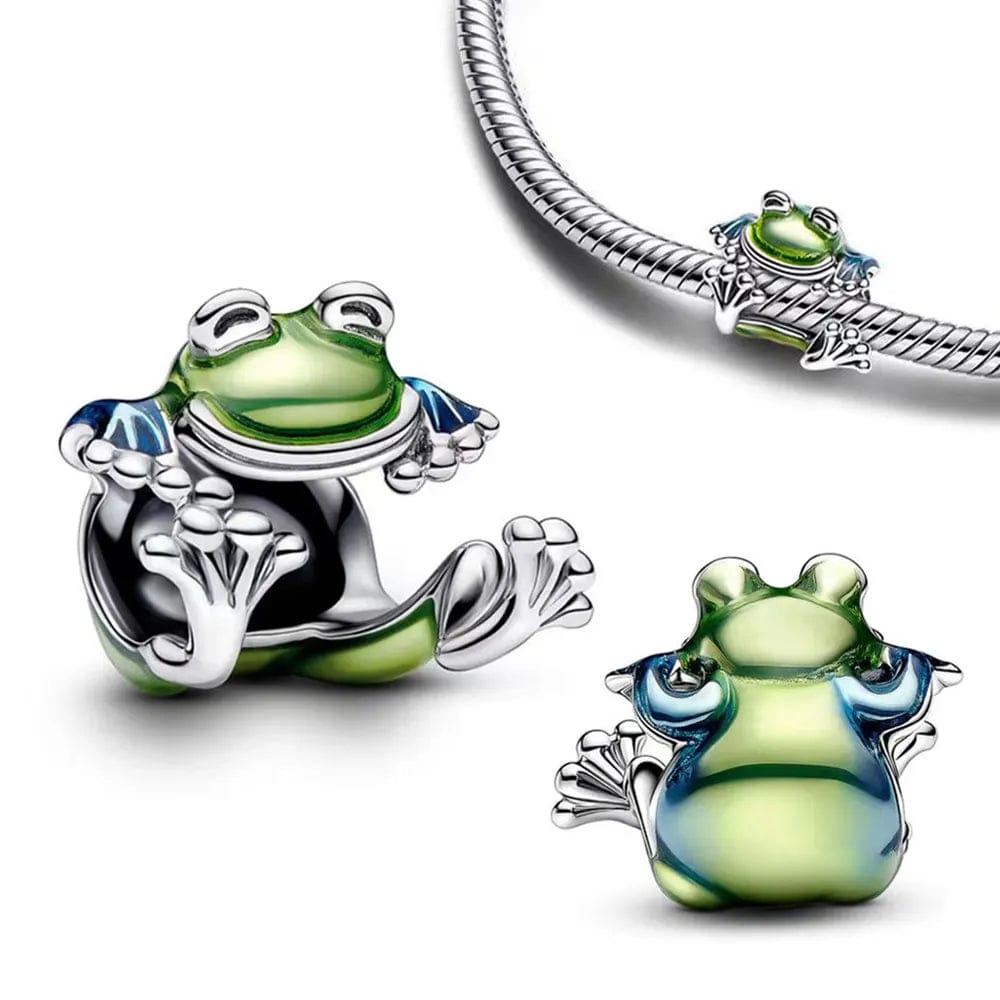 Climbing Frog Charm