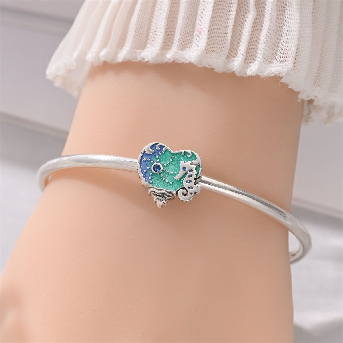 Pangama Jewelry Glow - in - the - Dark Seahorse Ocean Heart Charm