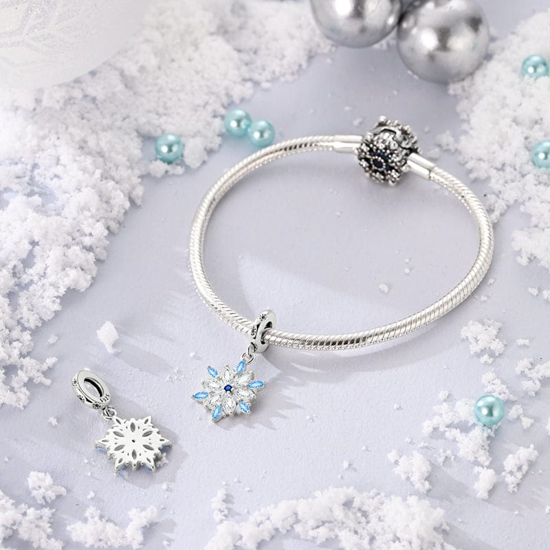 Pangama Jewelry Charm Sparkling Winter Snowflake Charm