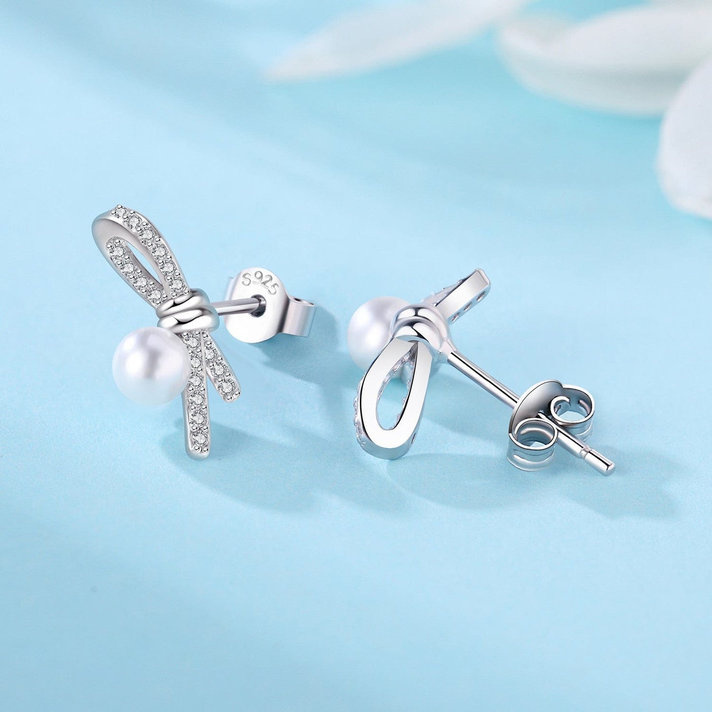 Pangama Jewelry Earrings Elegance Bow Pearl Studs