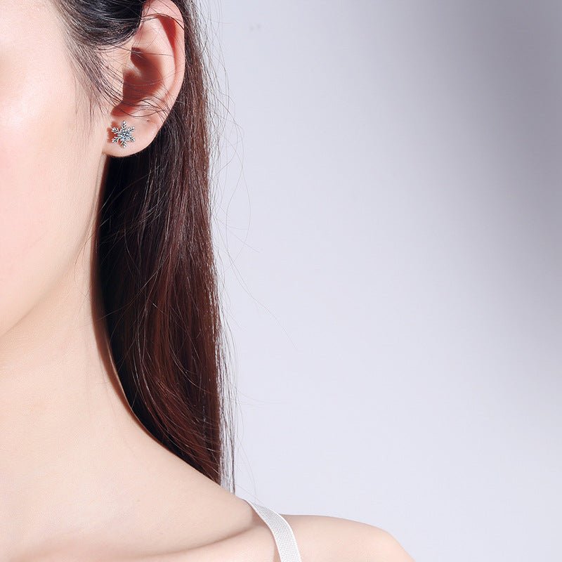 Pangama Jewelry Pangama Snowflake Sparkle Moissanite Stud Earrings