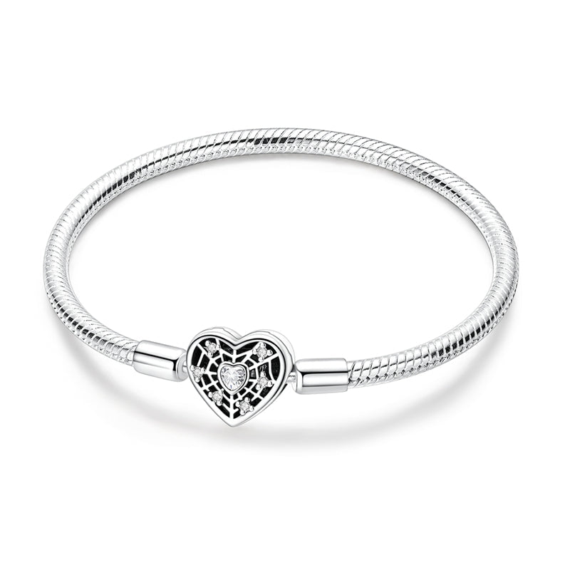 Pangama Jewelry Sparkling Heart Clasp Snake Chain Bracelet